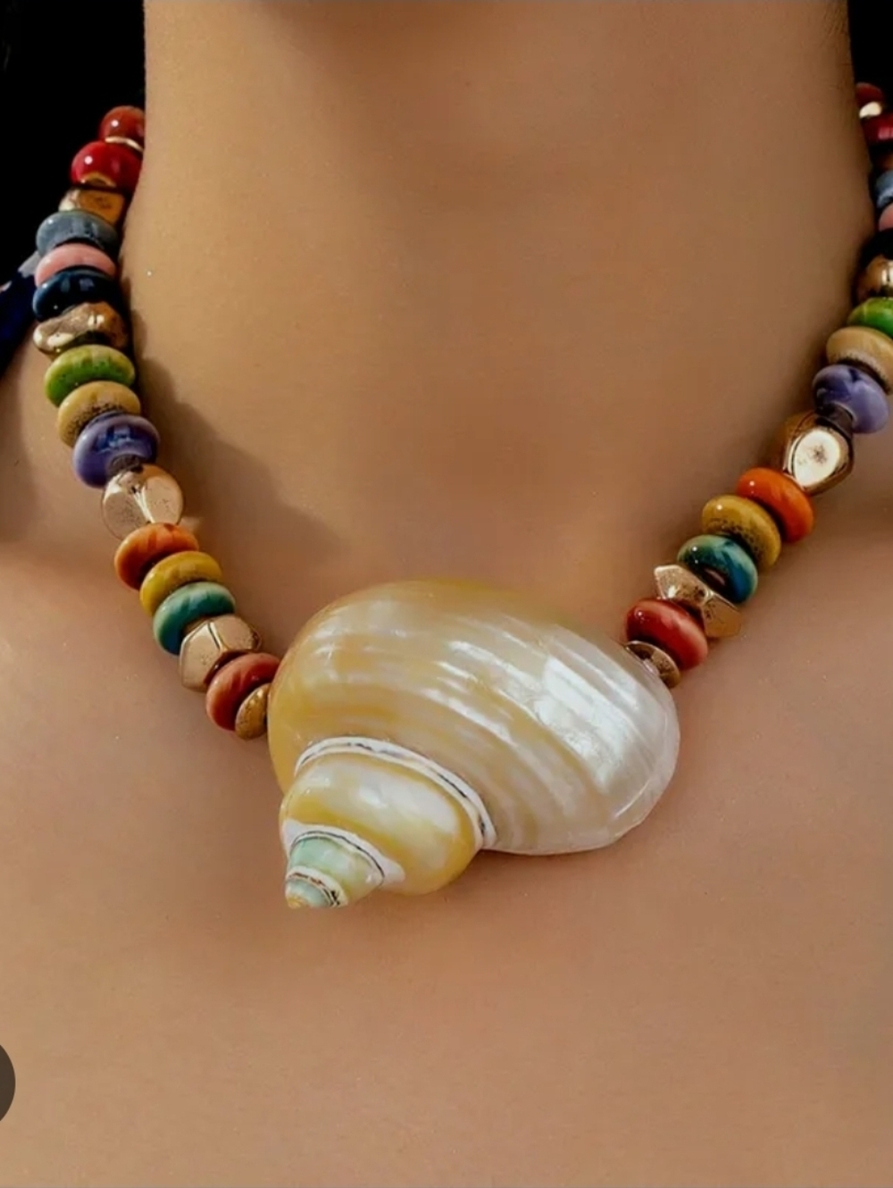 🌈🔹️Piper K 🔹️Multicolor Beaded 17in Necklace with Shell Pendant